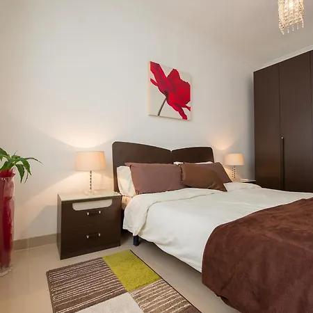Sarah Louise Apartament Sliema
