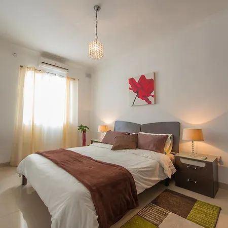 Sarah Louise Apartament Sliema